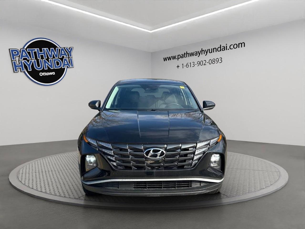 2023 Hyundai Tucson Essential | Reverse Cam | Heated Seats Photo