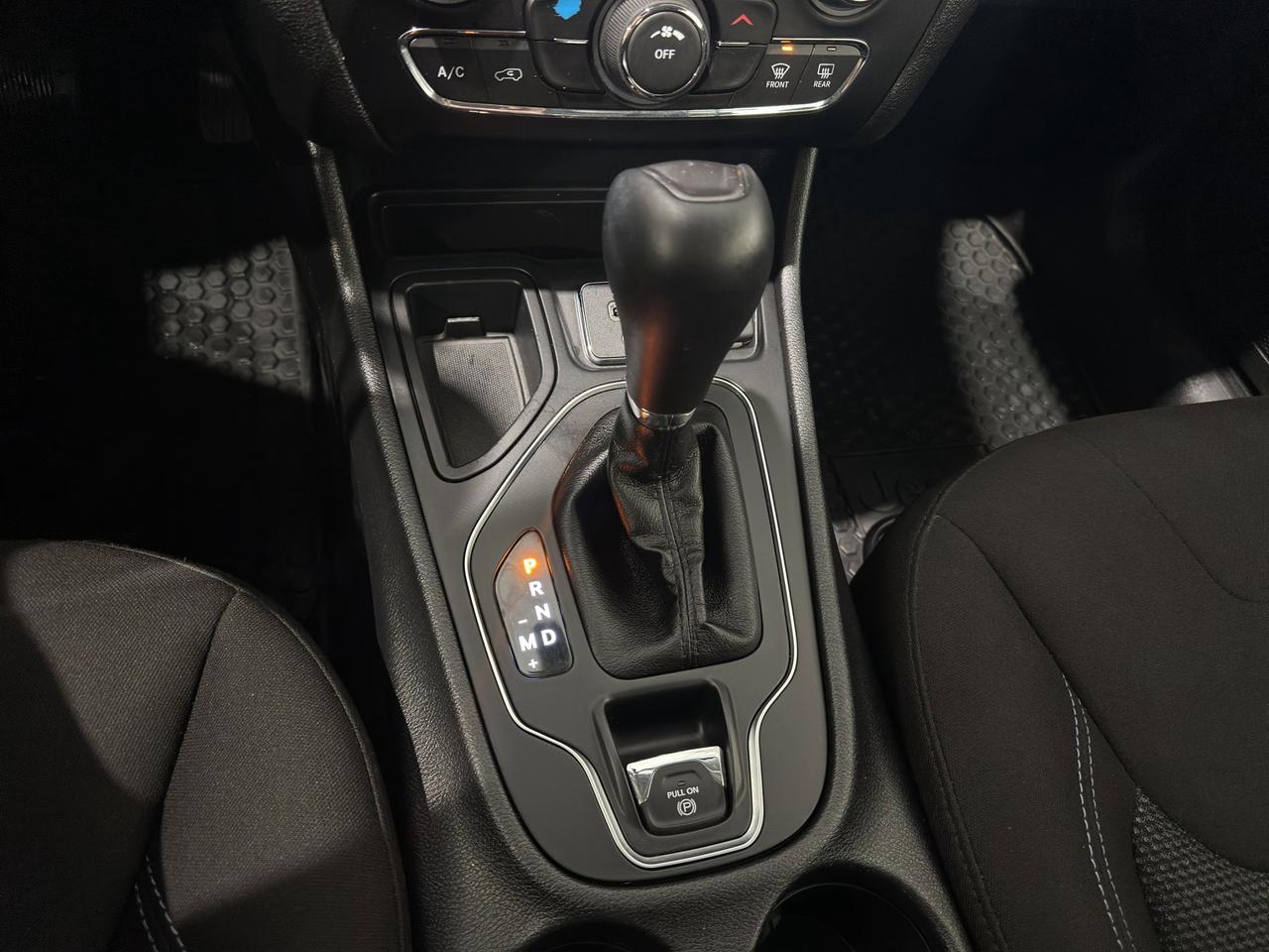 2019 Jeep Cherokee Sport | Reverse Cam | Heated Seats | Sunroof Photo