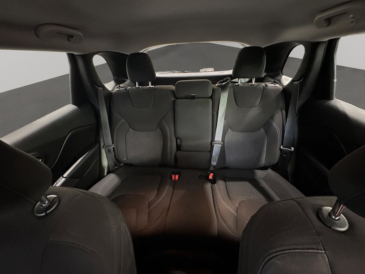 2019 Jeep Cherokee Sport | Reverse Cam | Heated Seats | Sunroof Photo