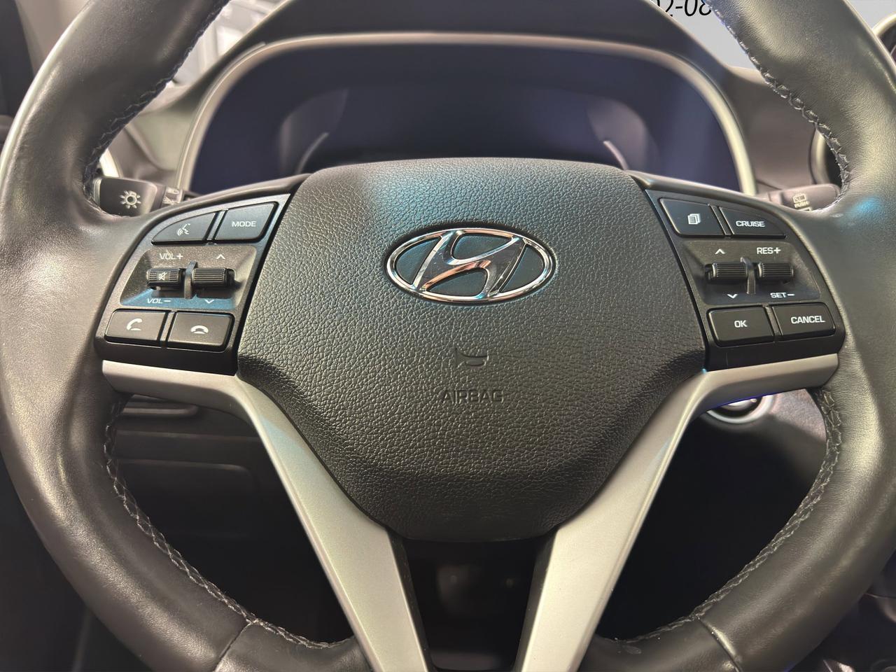 2020 Hyundai Tucson Luxury | Reverse Cam | Heated Seats Photo