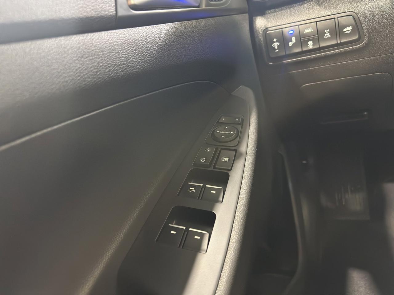 2020 Hyundai Tucson Luxury | Reverse Cam | Heated Seats Photo