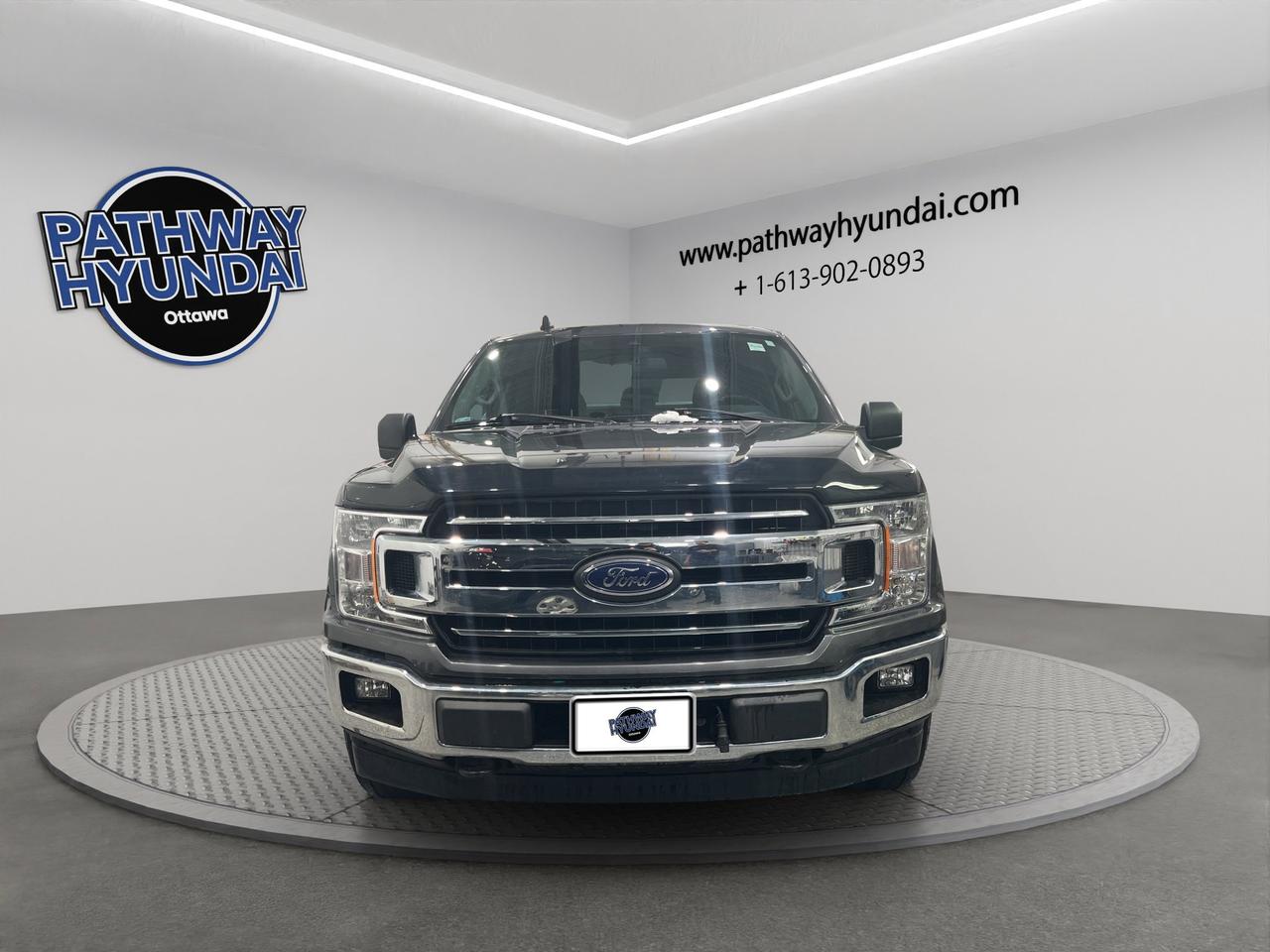2019 Ford F-150 XLT | Reverse Cam Photo