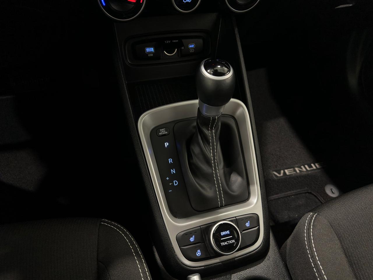 2024 Hyundai Venue Preferred | Reverse Cam | Heated Seats Photo