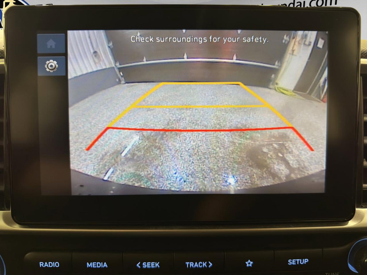 2024 Hyundai Venue Preferred | Reverse Cam | Heated Seats Photo