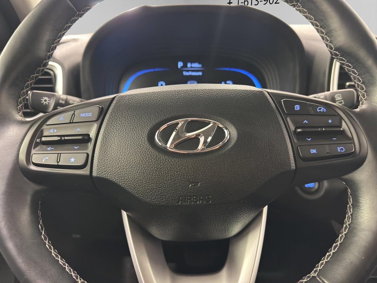 2024 Hyundai Venue Preferred | Reverse Cam | Heated Seats Photo