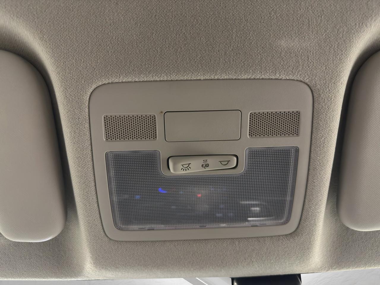 2024 Hyundai Venue Preferred | Reverse Cam | Heated Seats Photo
