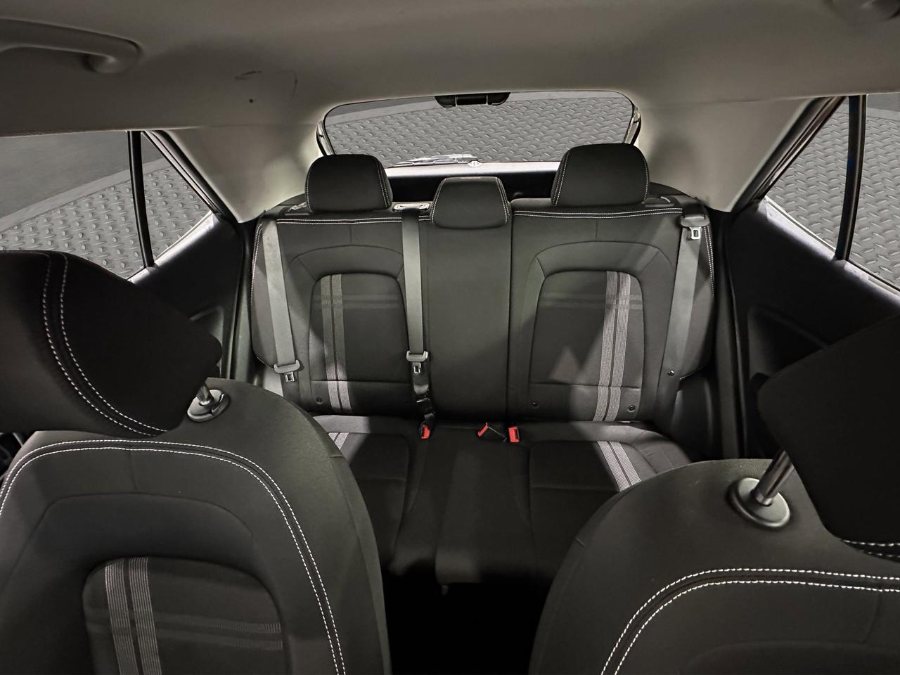 2024 Hyundai Venue Preferred | Reverse Cam | Heated Seats Photo