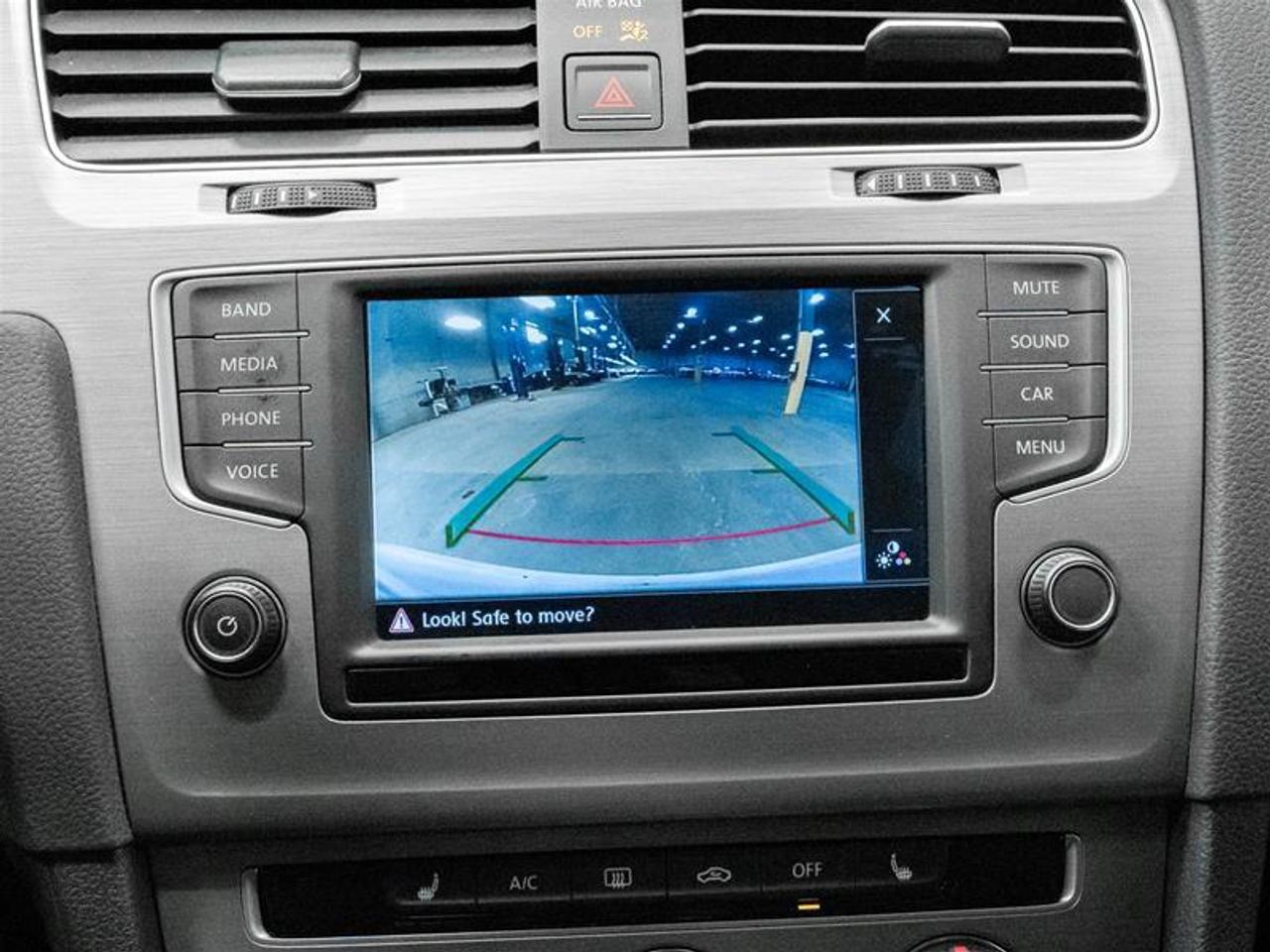 2016 Volkswagen Golf 1.8 TSI Trendline (A6) 4dr Hatchback Photo