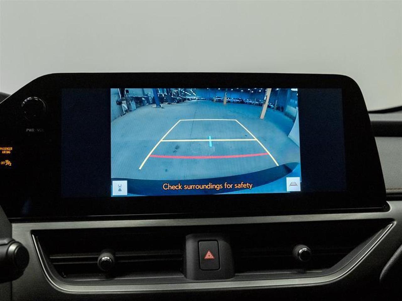 2025 Lexus UX 300H Base 4dr All-Wheel Drive Photo