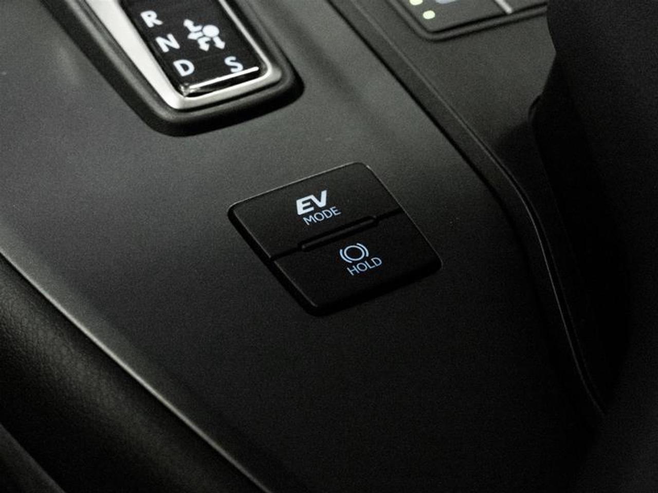 2025 Lexus UX 300H Base 4dr All-Wheel Drive Photo