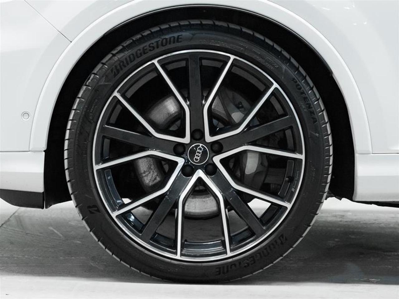 2023 Audi Q7 55 Technik 4dr All-Wheel Drive quattro Sport Utility Photo4
