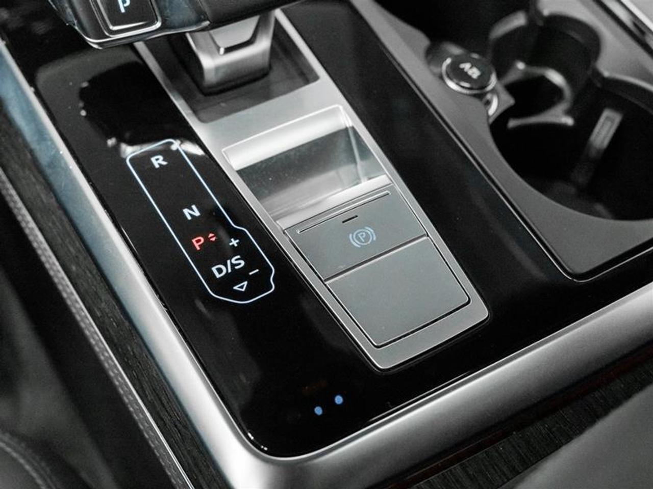 2023 Audi Q7 55 Technik 4dr All-Wheel Drive quattro Sport Utility Photo