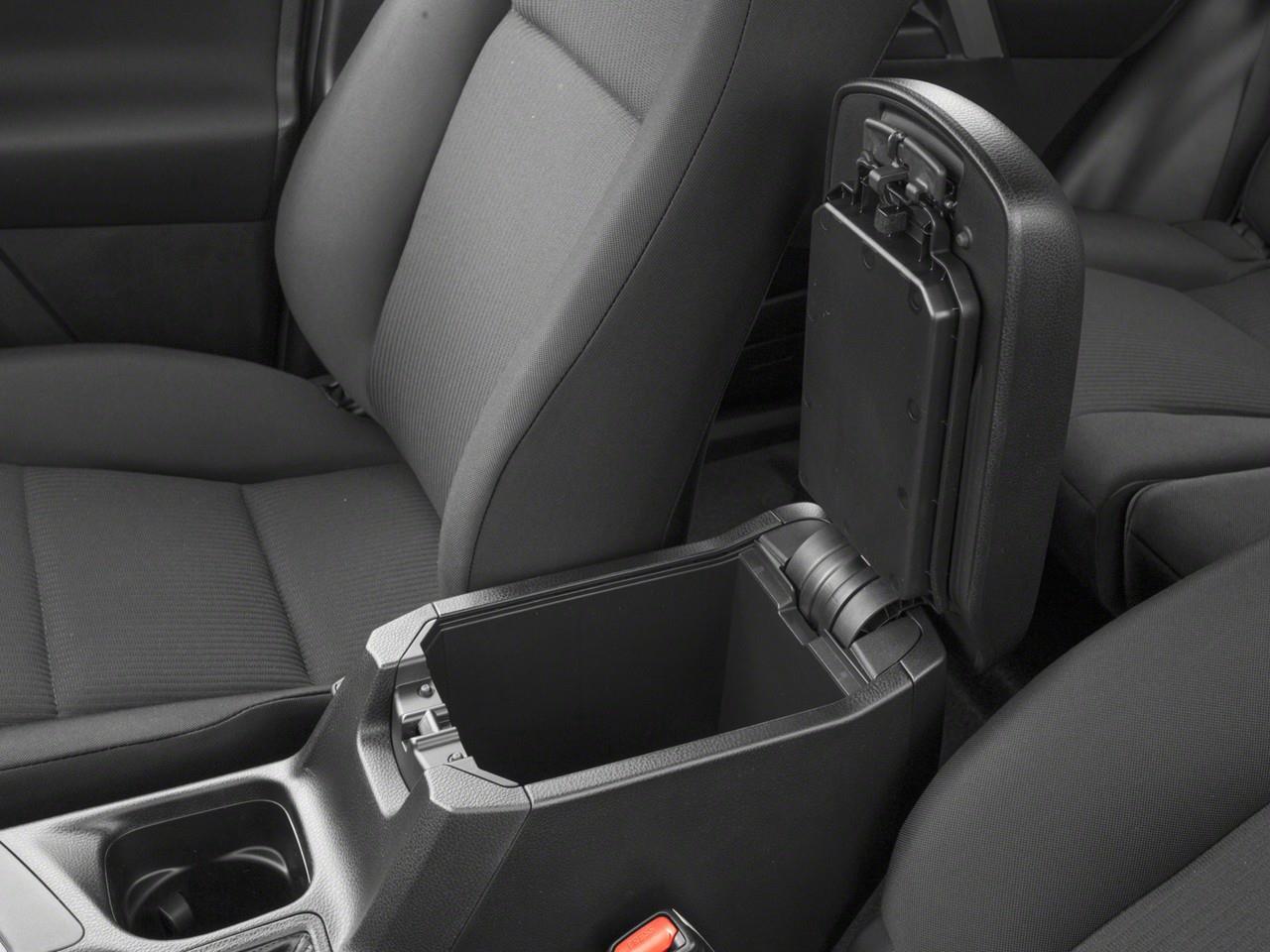 2018 Toyota RAV4 LE 4dr Front-wheel Drive Photo