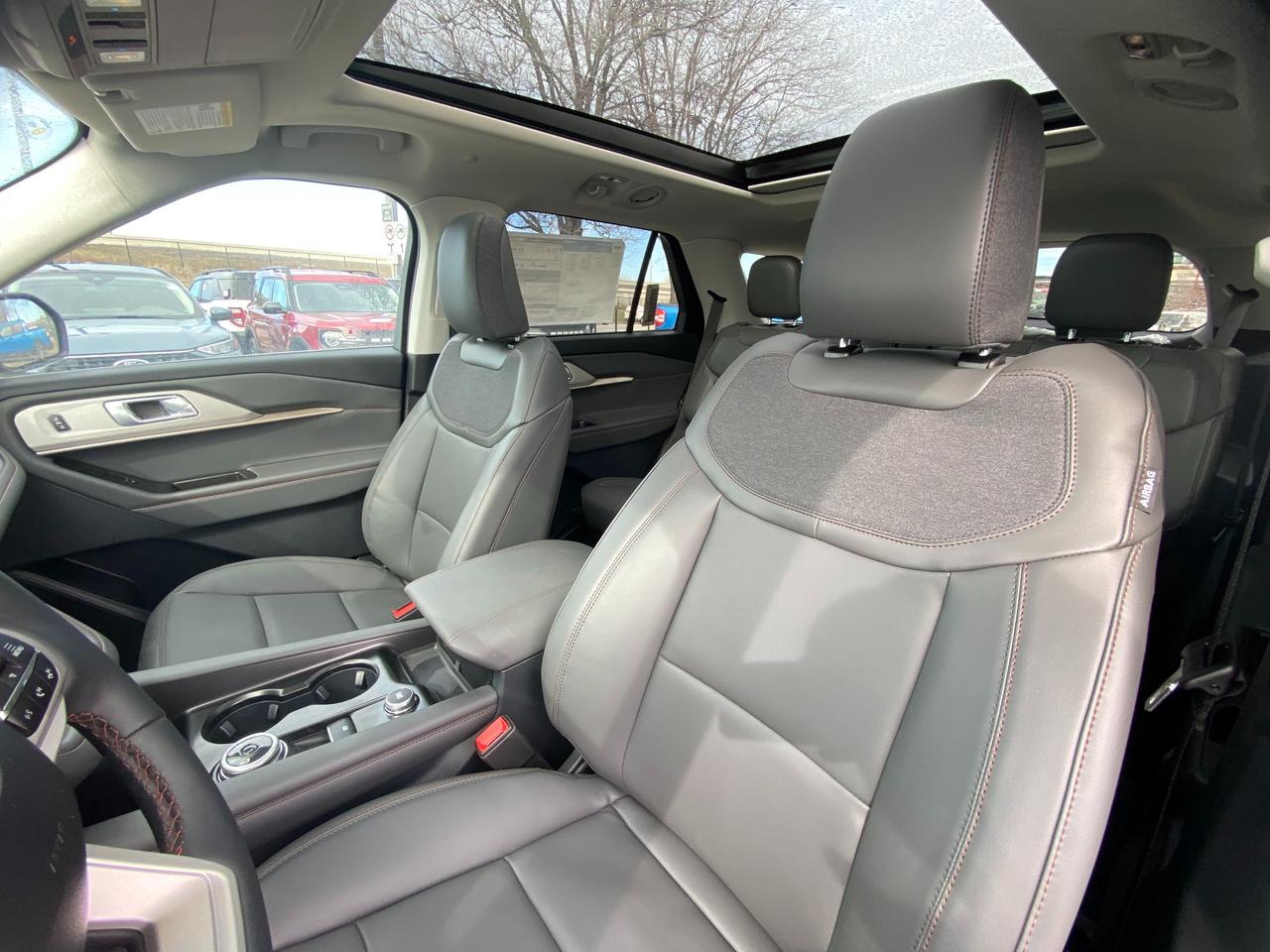 2026 Ford Explorer  Photo