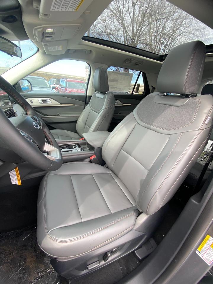 2026 Ford Explorer  Photo