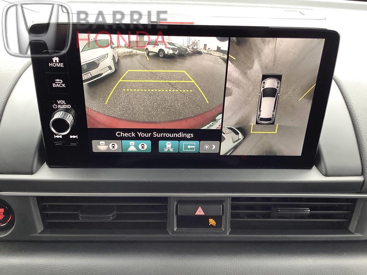 2023 Honda Pilot Touring 4dr All-Wheel Drive Photo3