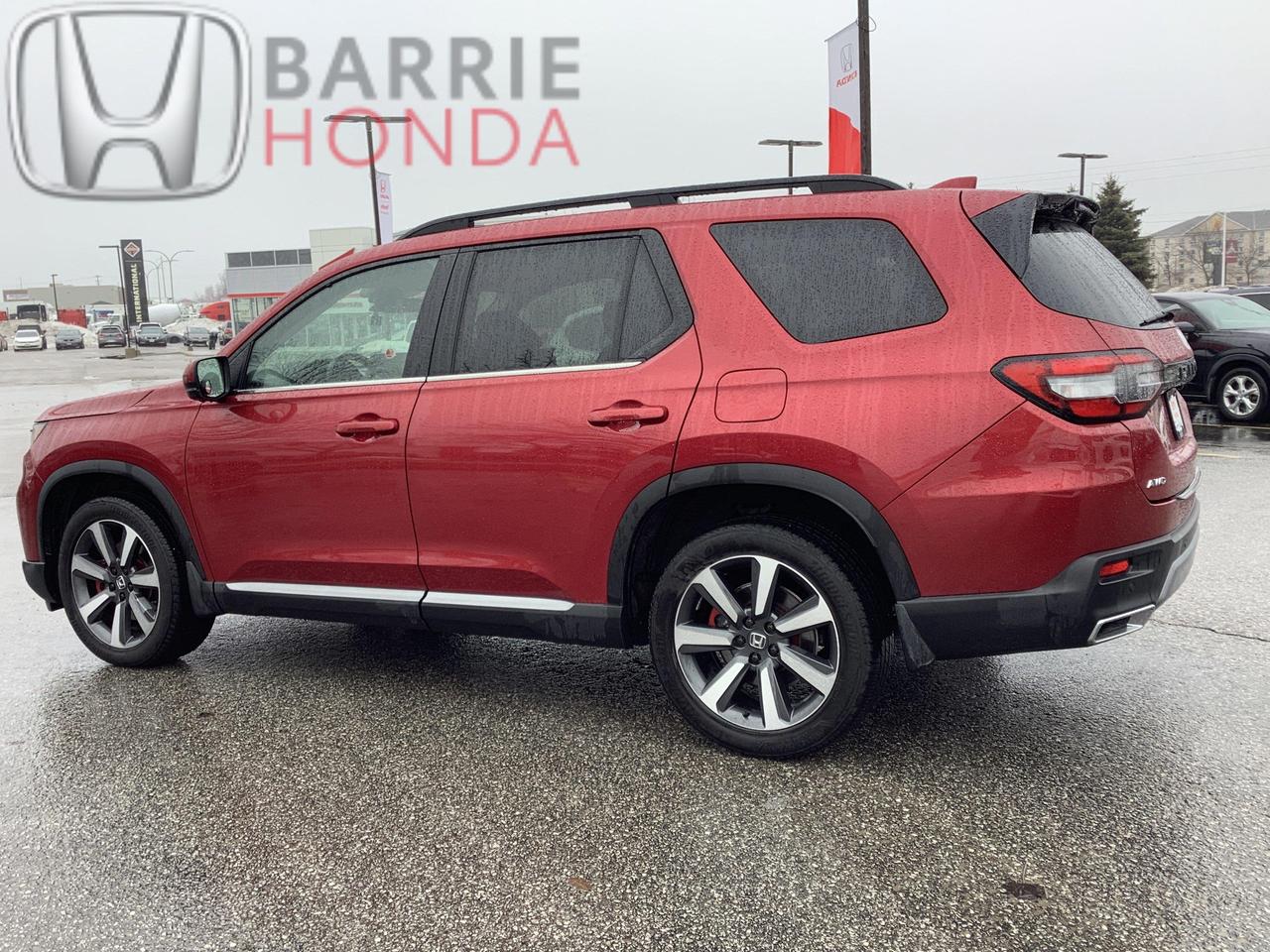 2023 Honda Pilot Touring 4dr All-Wheel Drive Photo