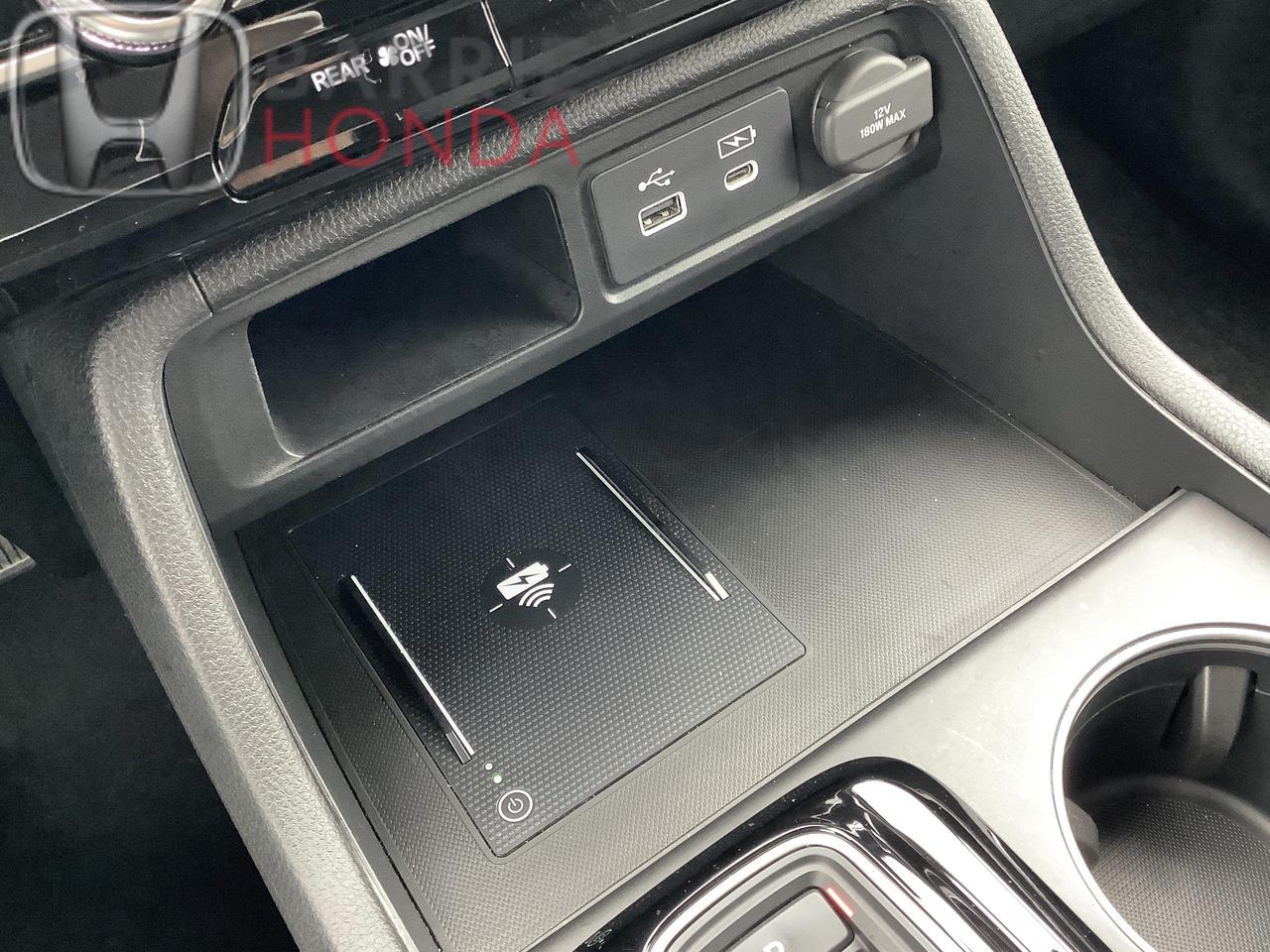 2023 Honda Pilot Touring 4dr All-Wheel Drive Photo