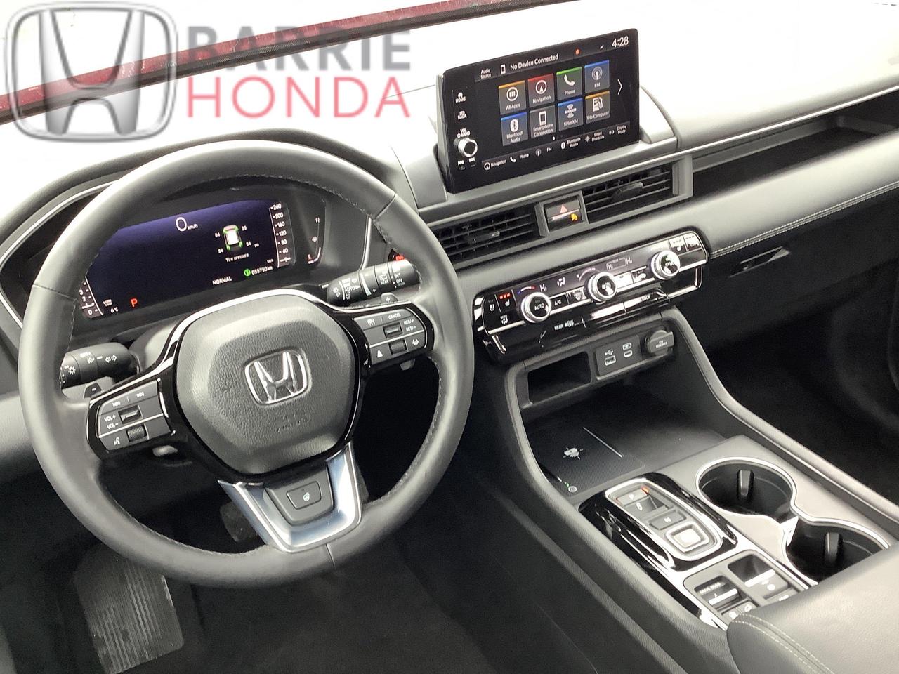 2023 Honda Pilot Touring 4dr All-Wheel Drive Photo