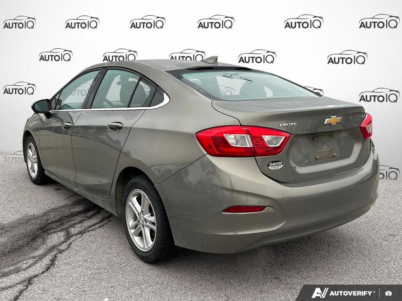 2017 Chevrolet Cruze LT Auto 4dr Sedan Photo4