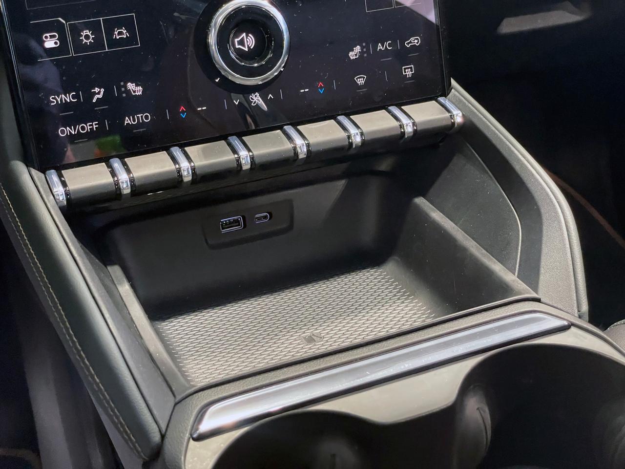 2026 GMC Terrain AT4 4dr All-Wheel Drive Photo