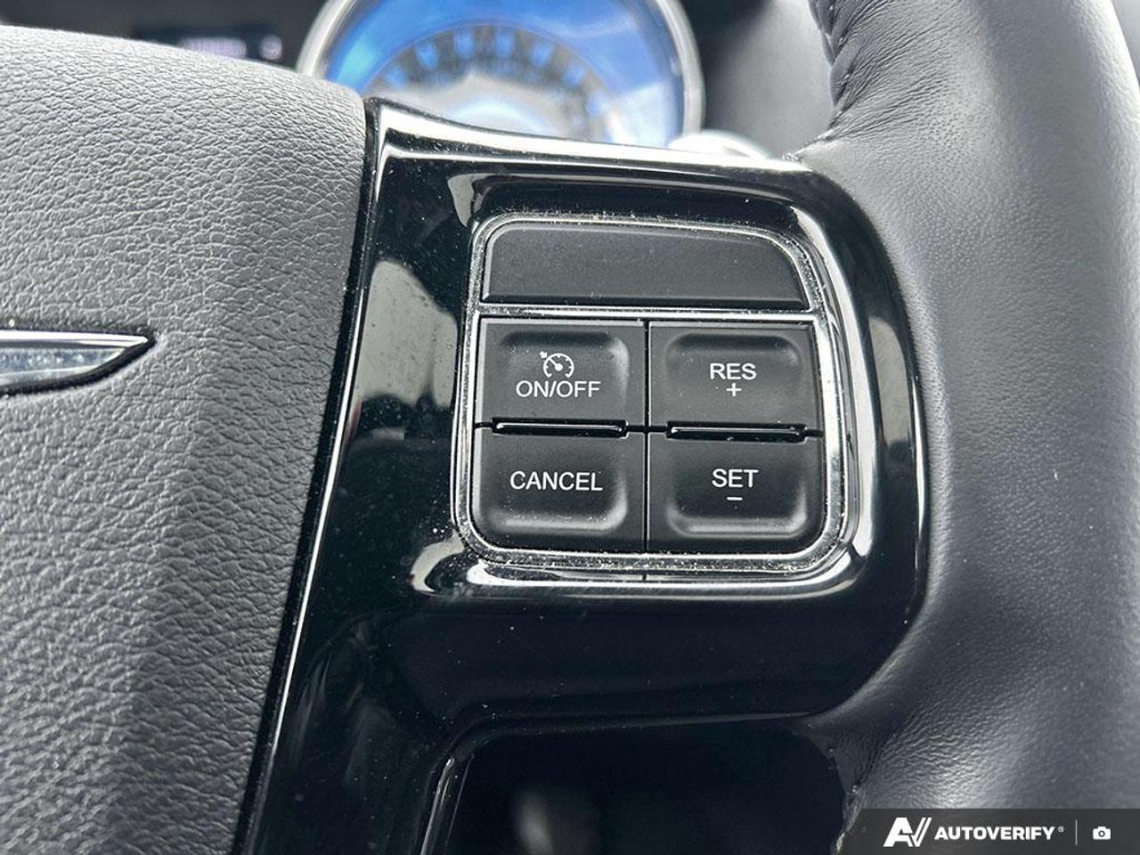 2014 Chrysler 300 S 4dr Rear-wheel Drive Sedan Photo