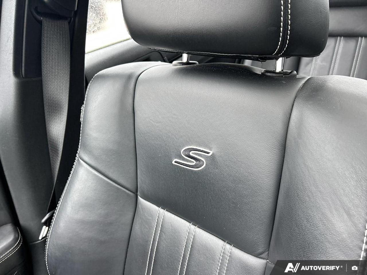 2014 Chrysler 300 S 4dr Rear-wheel Drive Sedan Photo