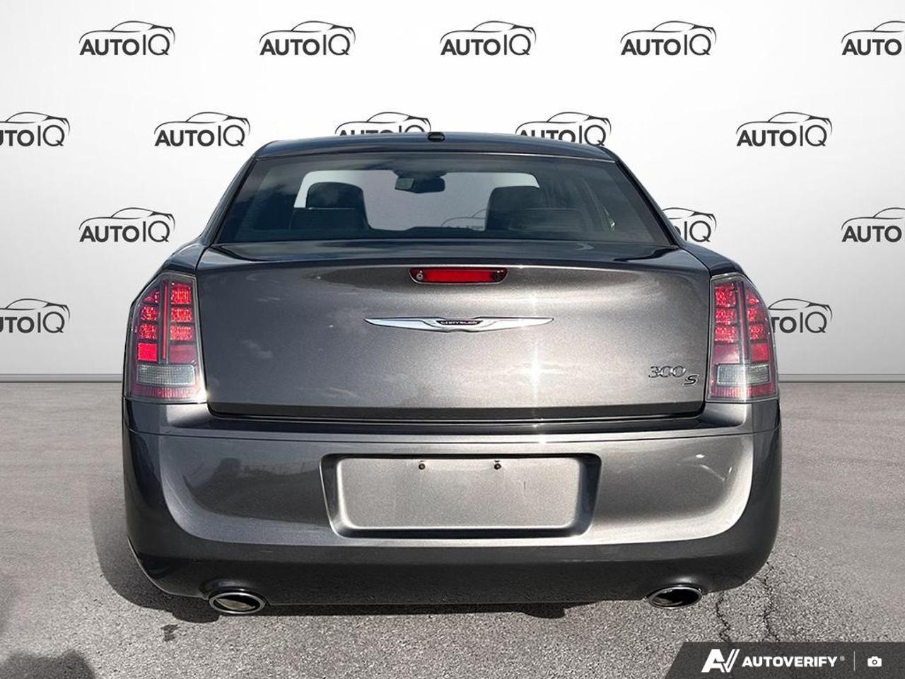 2014 Chrysler 300 S 4dr Rear-wheel Drive Sedan Photo