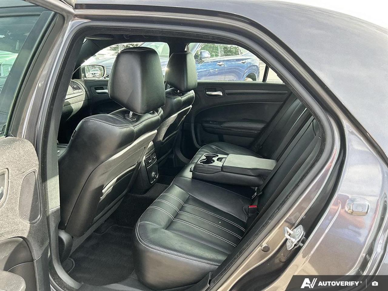 2014 Chrysler 300 S 4dr Rear-wheel Drive Sedan Photo