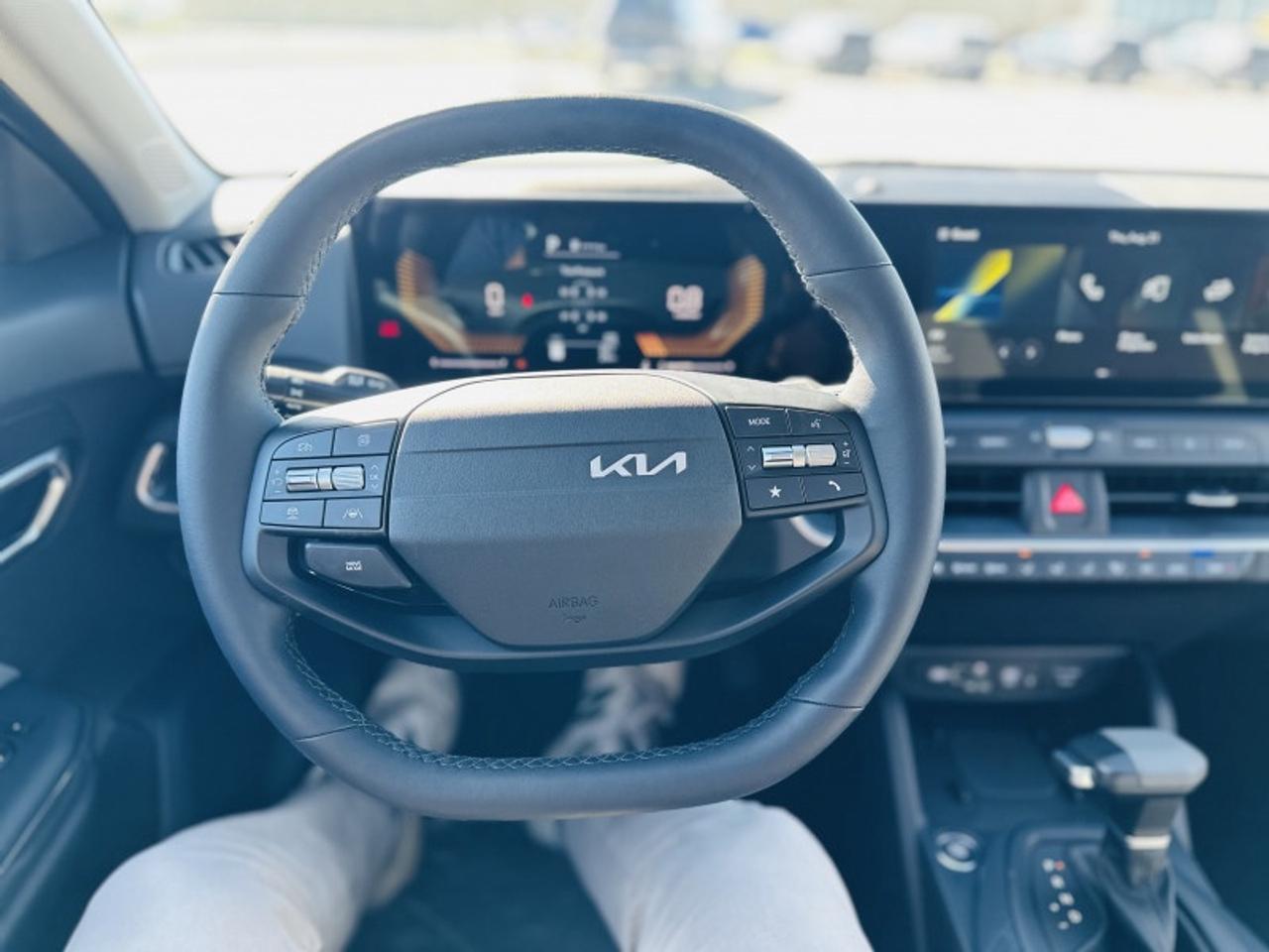 2026 Kia K4 EX IVT Photo3