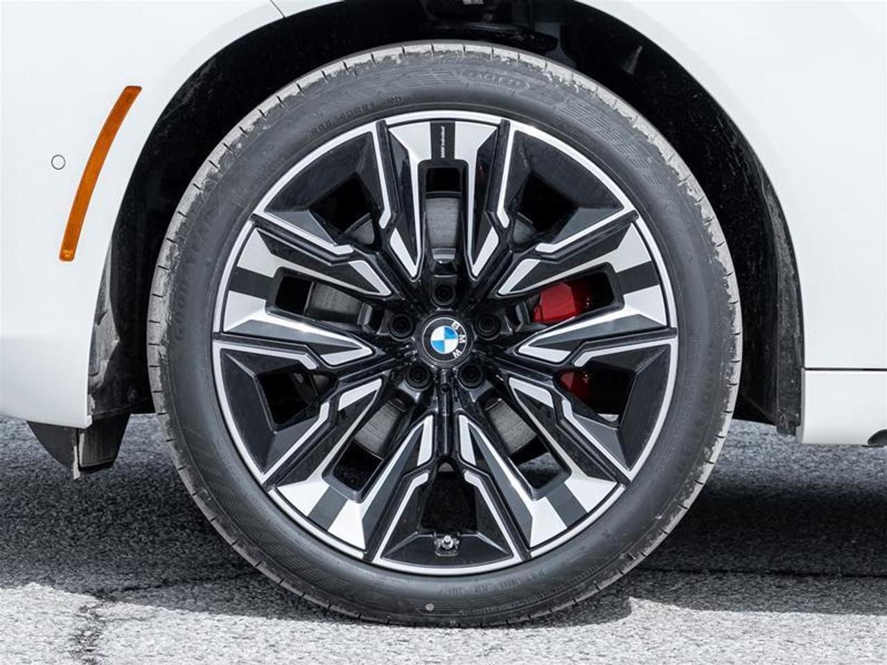 2026 BMW X3 30 xDrive 4dr All-Wheel Drive Sports Activity Vehicle Photo4