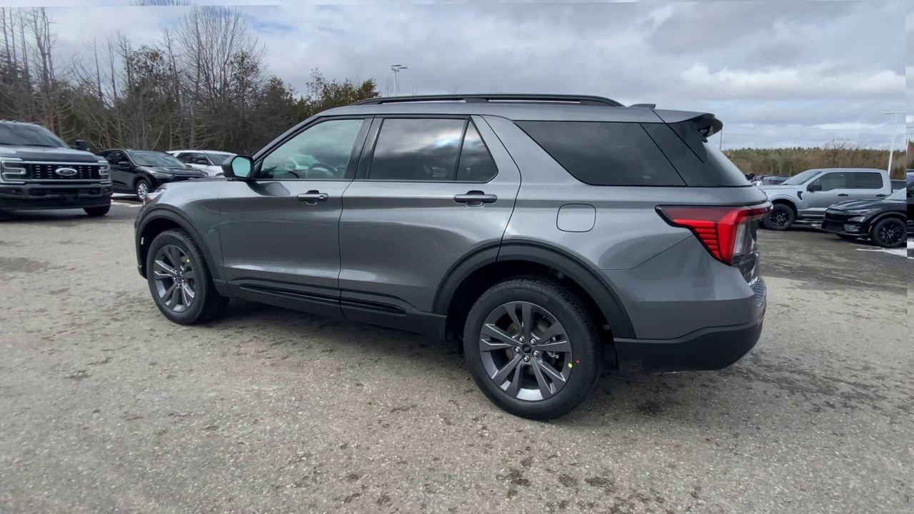 2026 Ford Explorer Active Photo