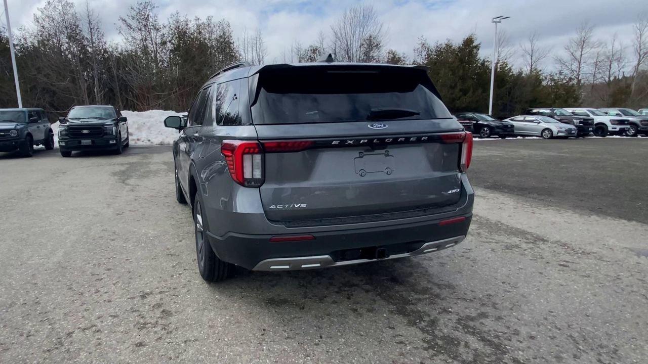 2026 Ford Explorer Active Photo