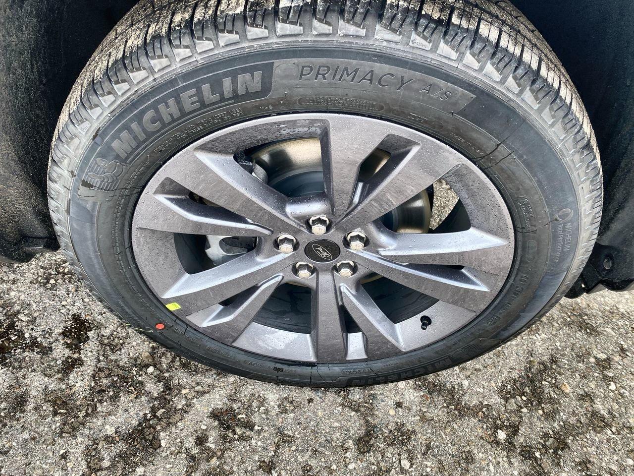 2026 Ford Explorer Active Photo