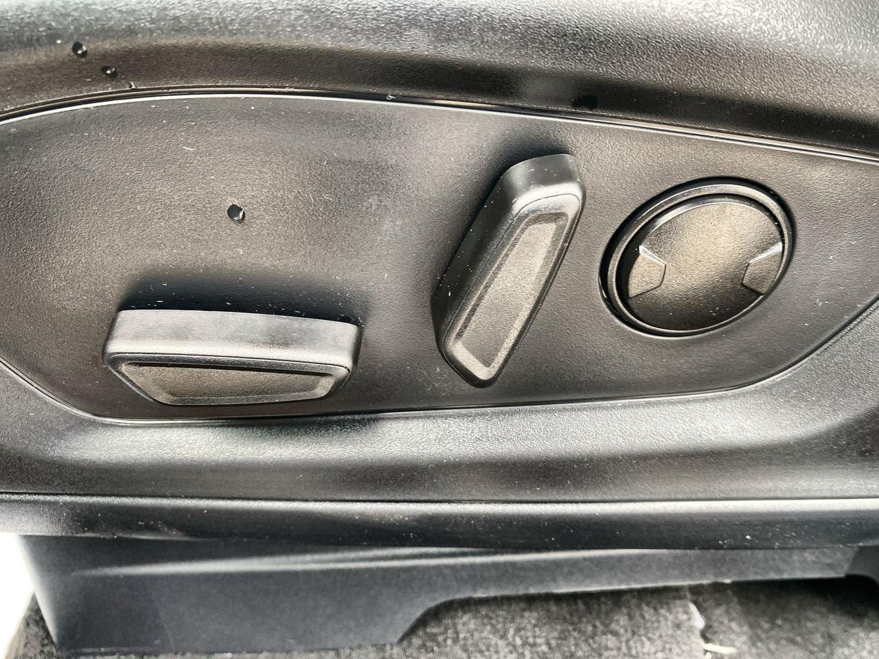 2026 Ford Explorer Active Photo