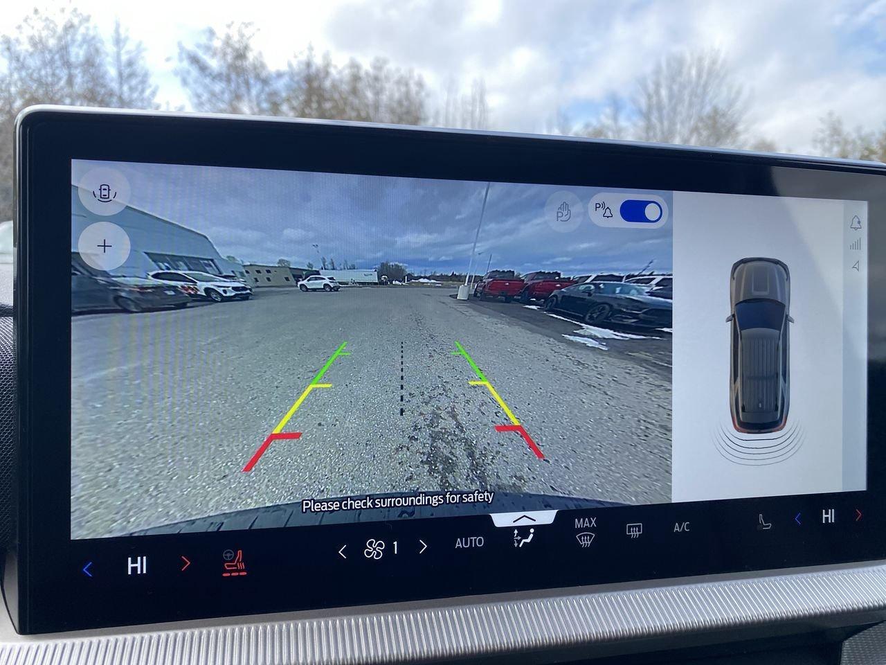 2026 Ford Explorer Active Photo