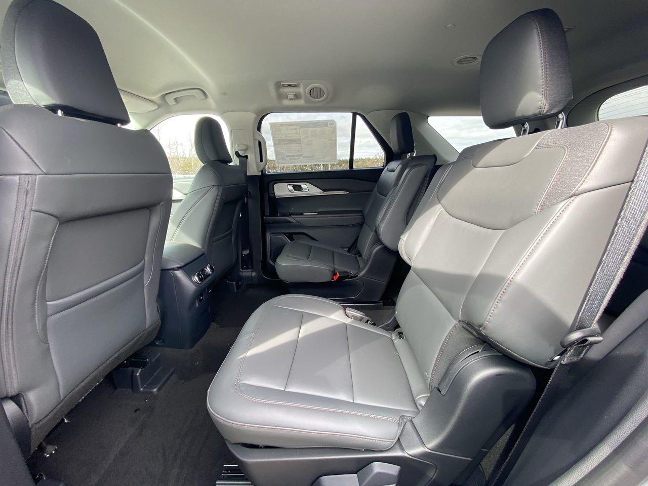 2026 Ford Explorer Active Photo