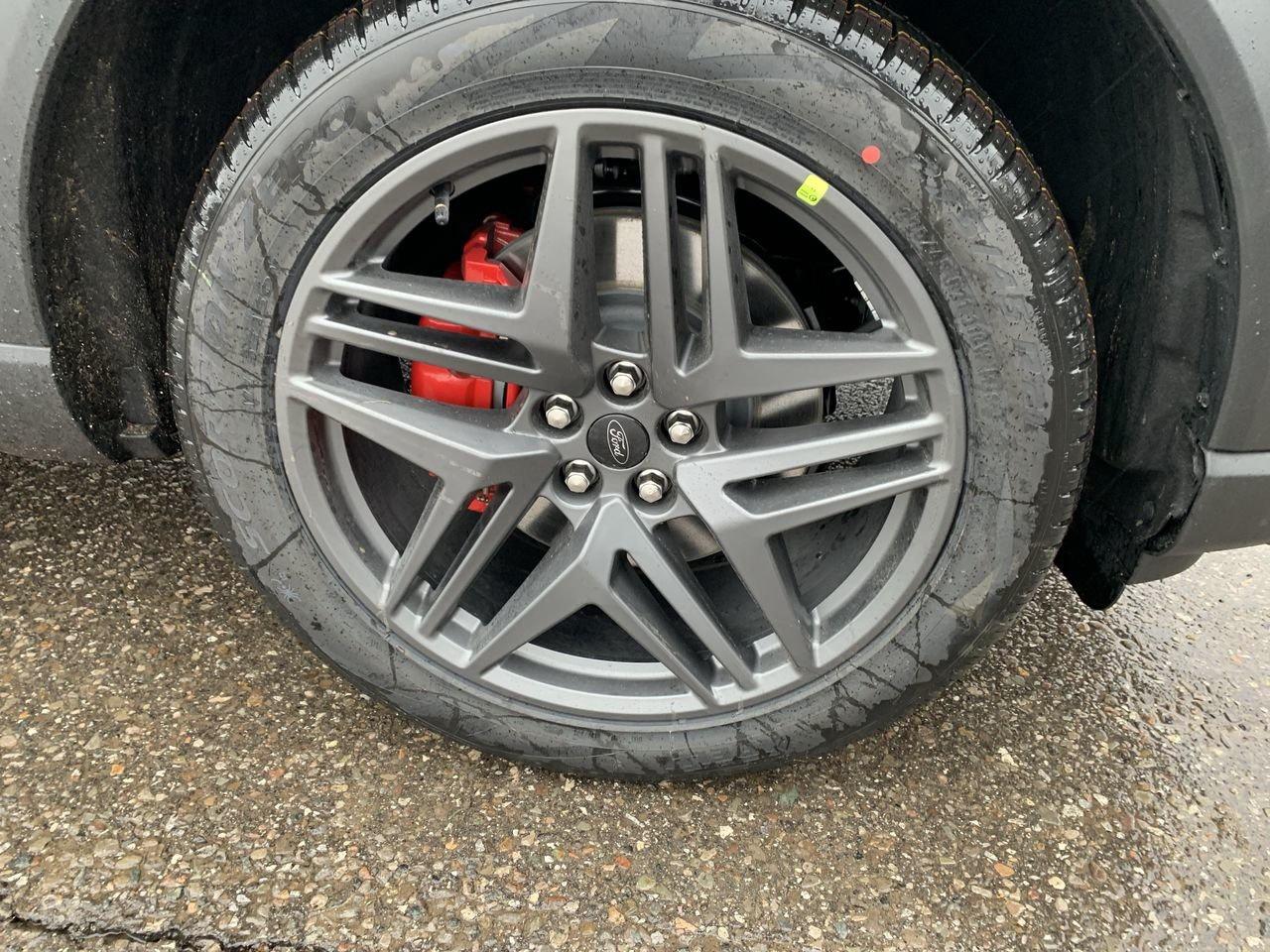 2026 Ford Explorer ST-Line Photo