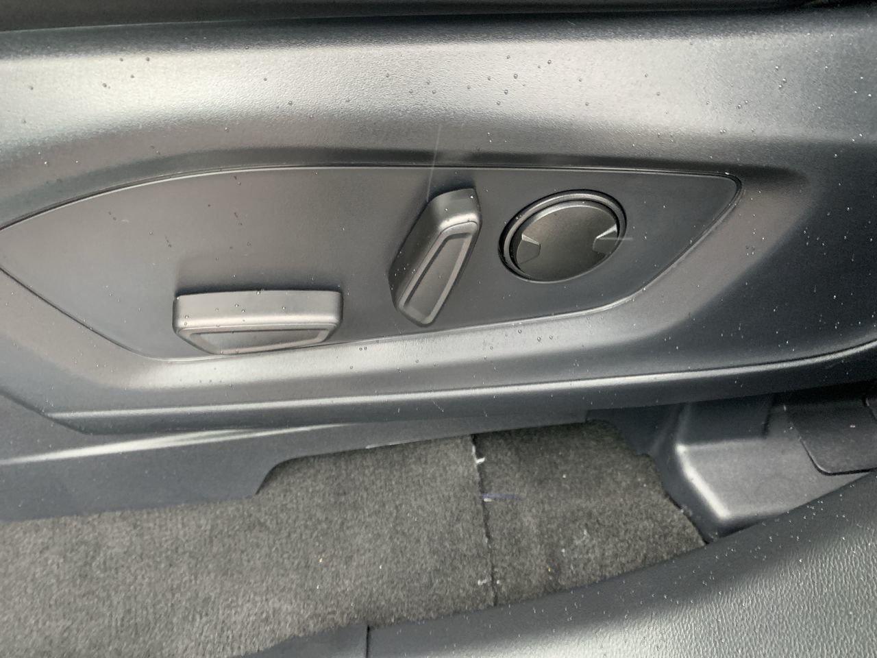 2026 Ford Explorer ST-Line Photo