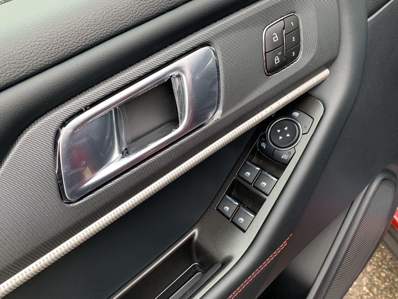 2026 Ford Explorer ST-Line Photo