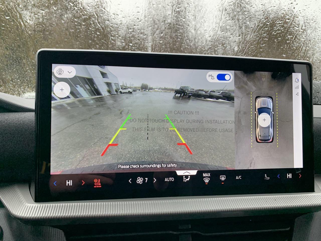 2026 Ford Explorer ST-Line Photo