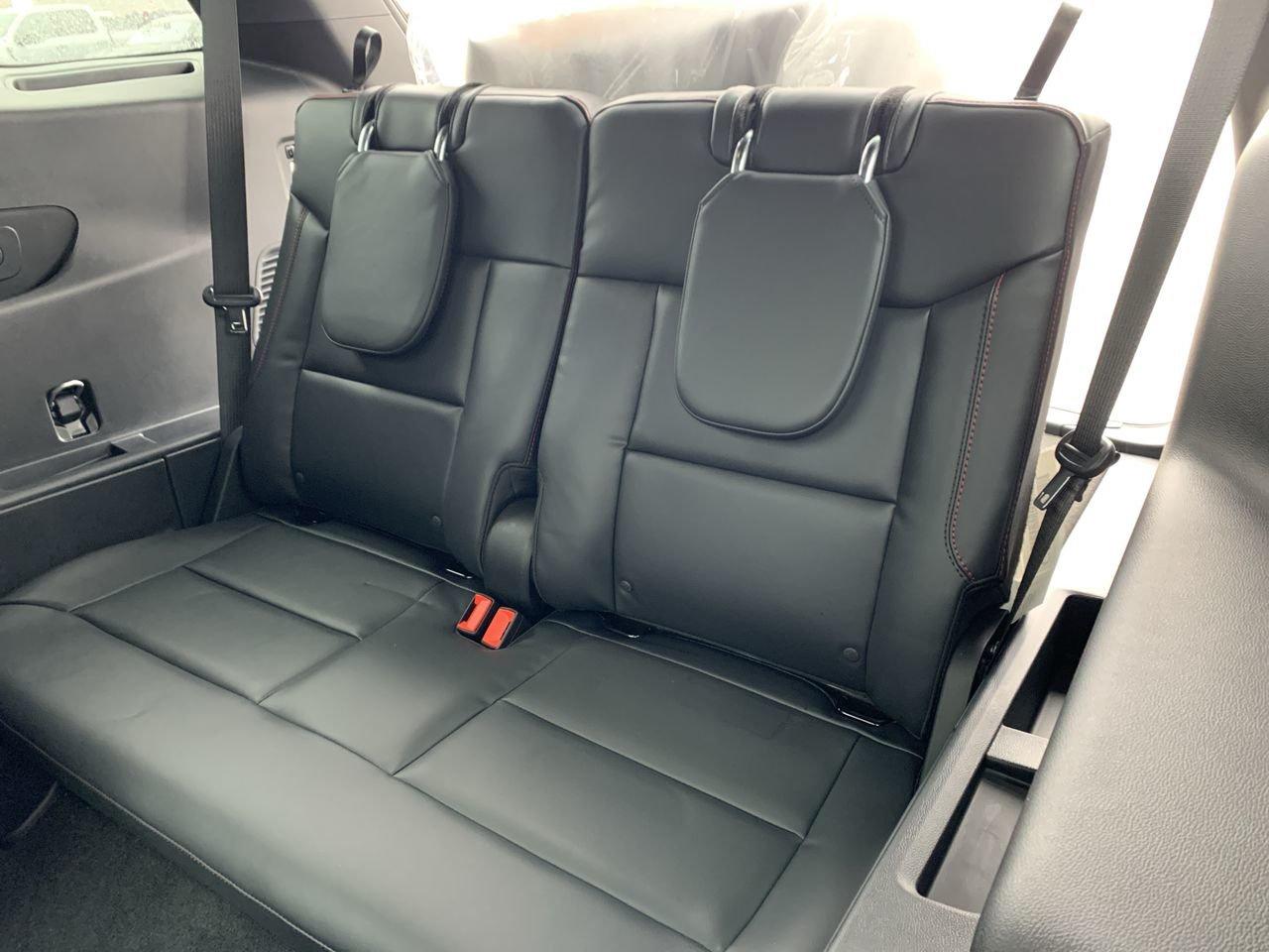 2026 Ford Explorer ST-Line Photo