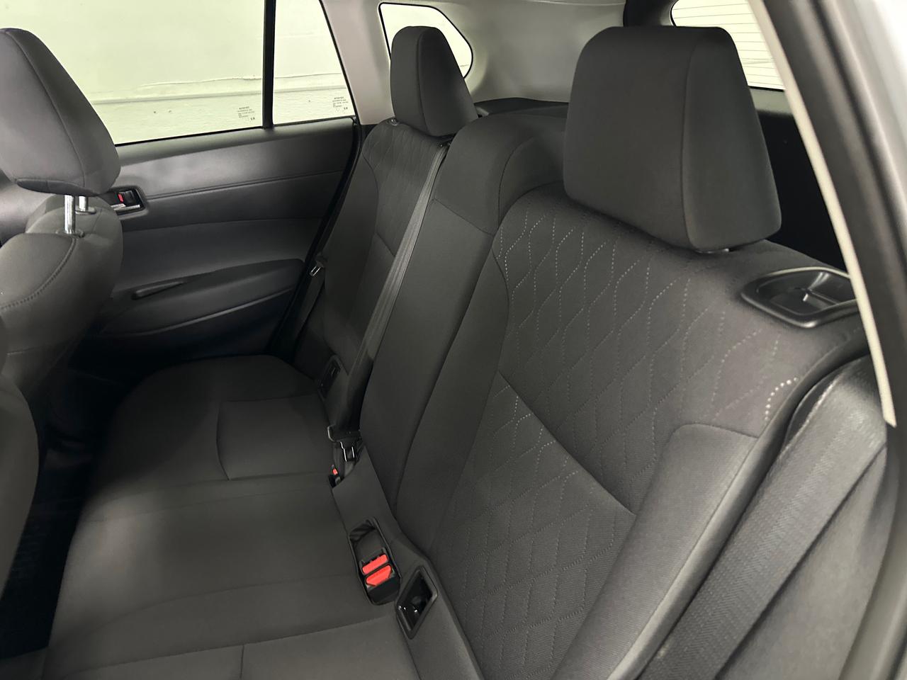 2025 Toyota Corolla Cross LE 4dr All-Wheel Drive Photo