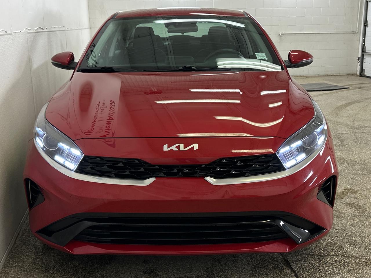 2023 Kia Forte EX 4dr Sedan Photo