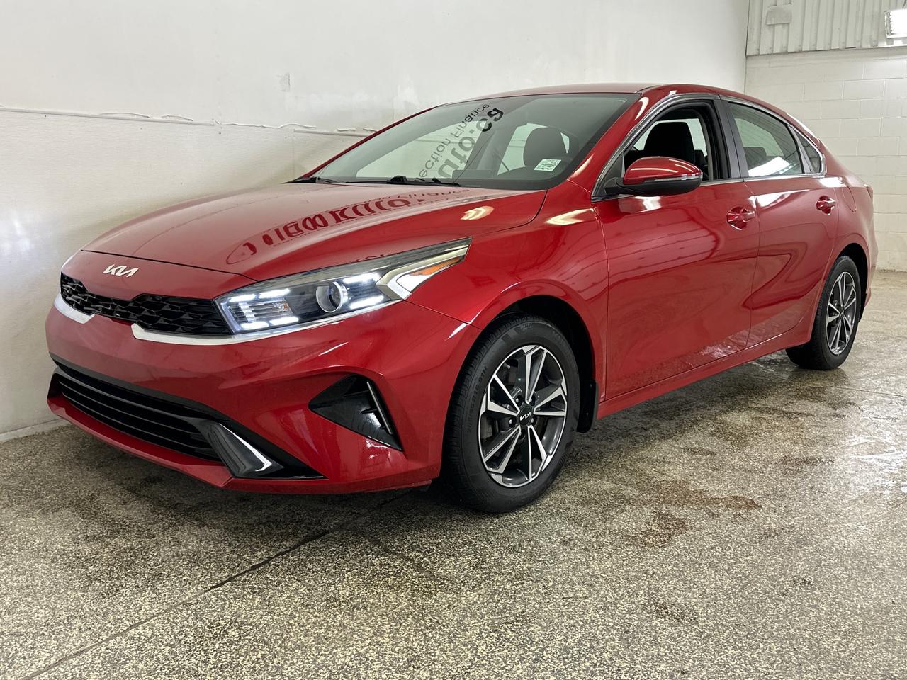 2023 Kia Forte EX 4dr Sedan Photo