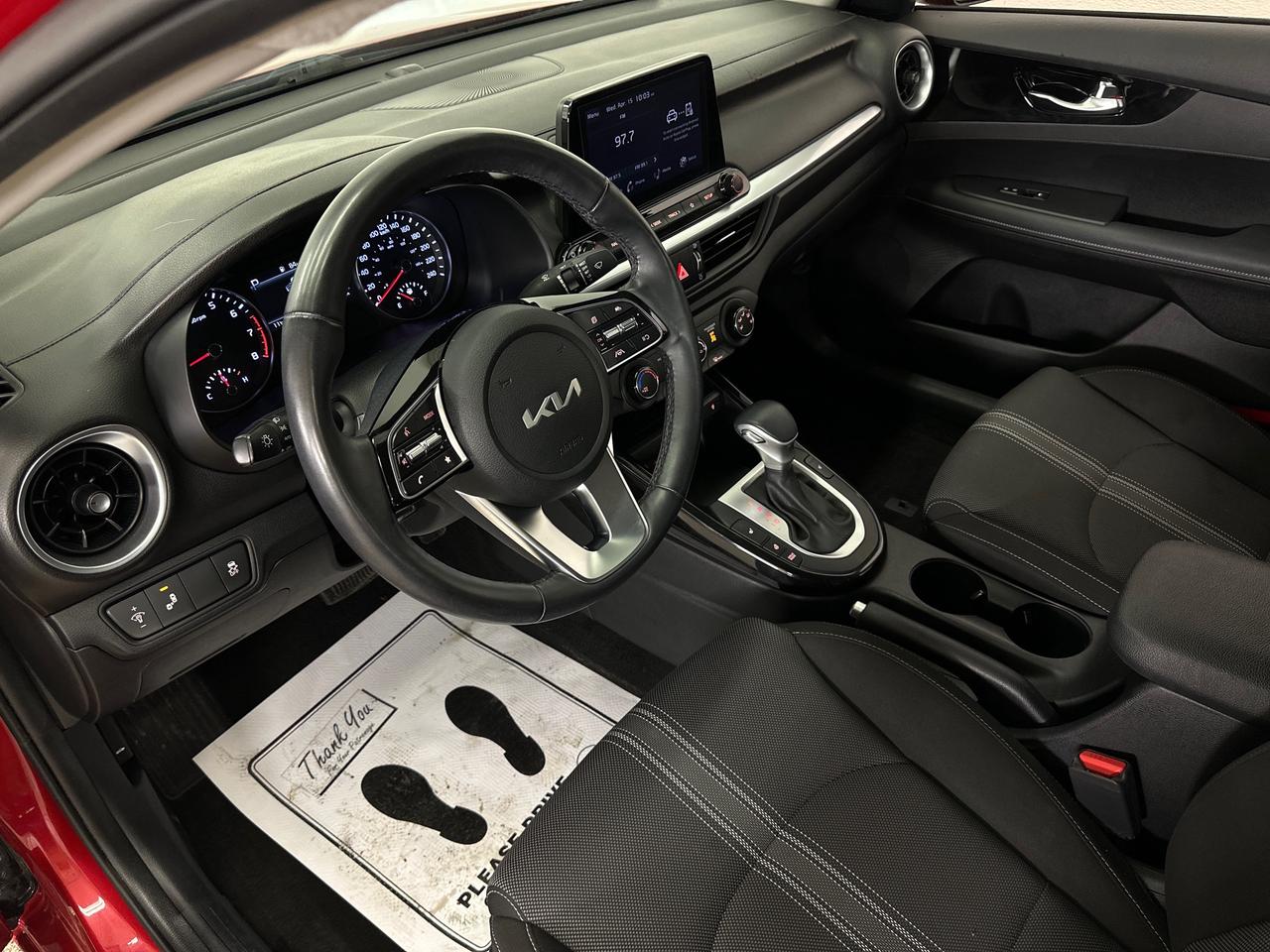 2023 Kia Forte EX 4dr Sedan Photo