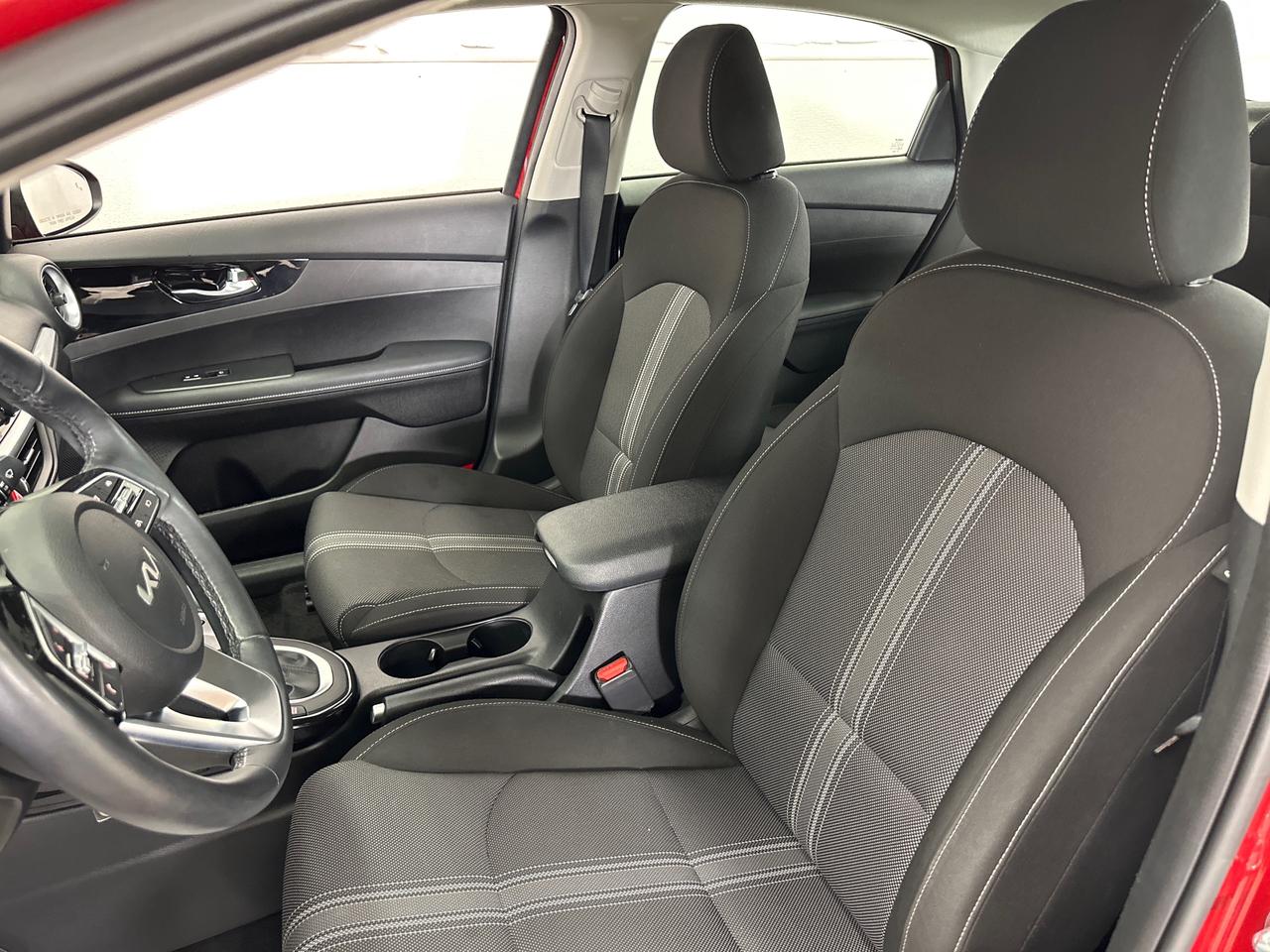 2023 Kia Forte EX 4dr Sedan Photo