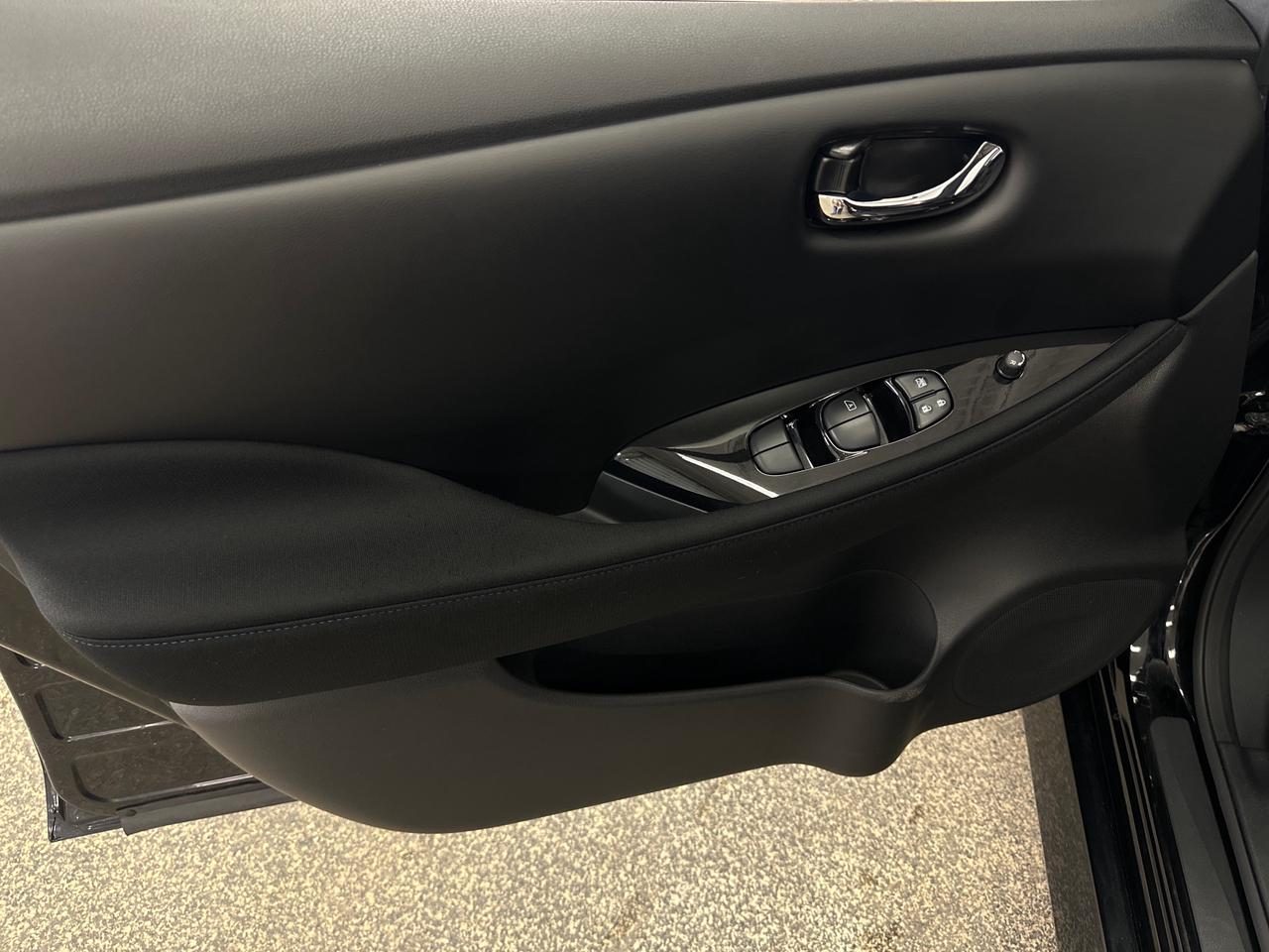 2024 Nissan Leaf SV PLUS 4dr Hatchback Photo