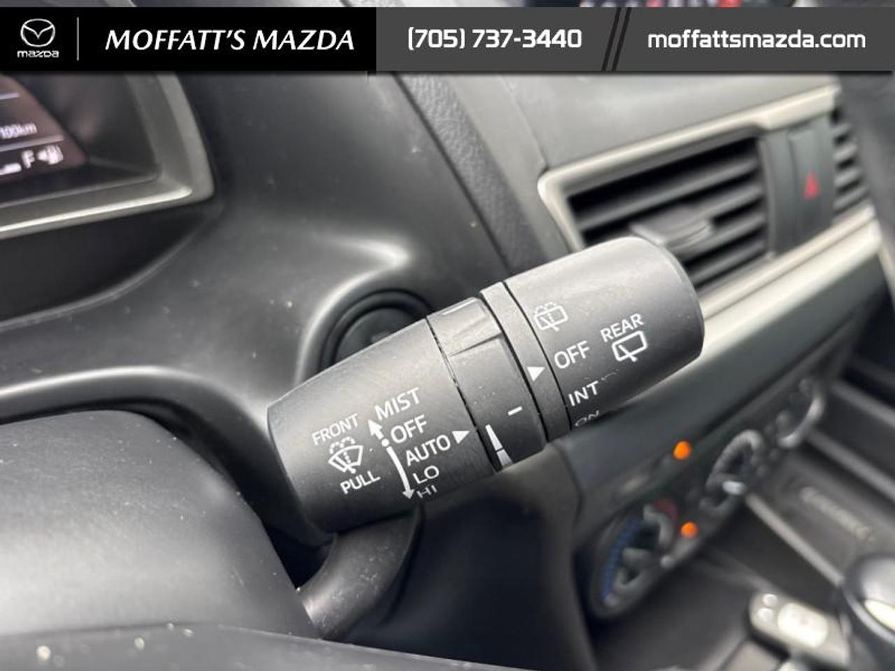 2018 Mazda Mazda3 Sport GS Photo