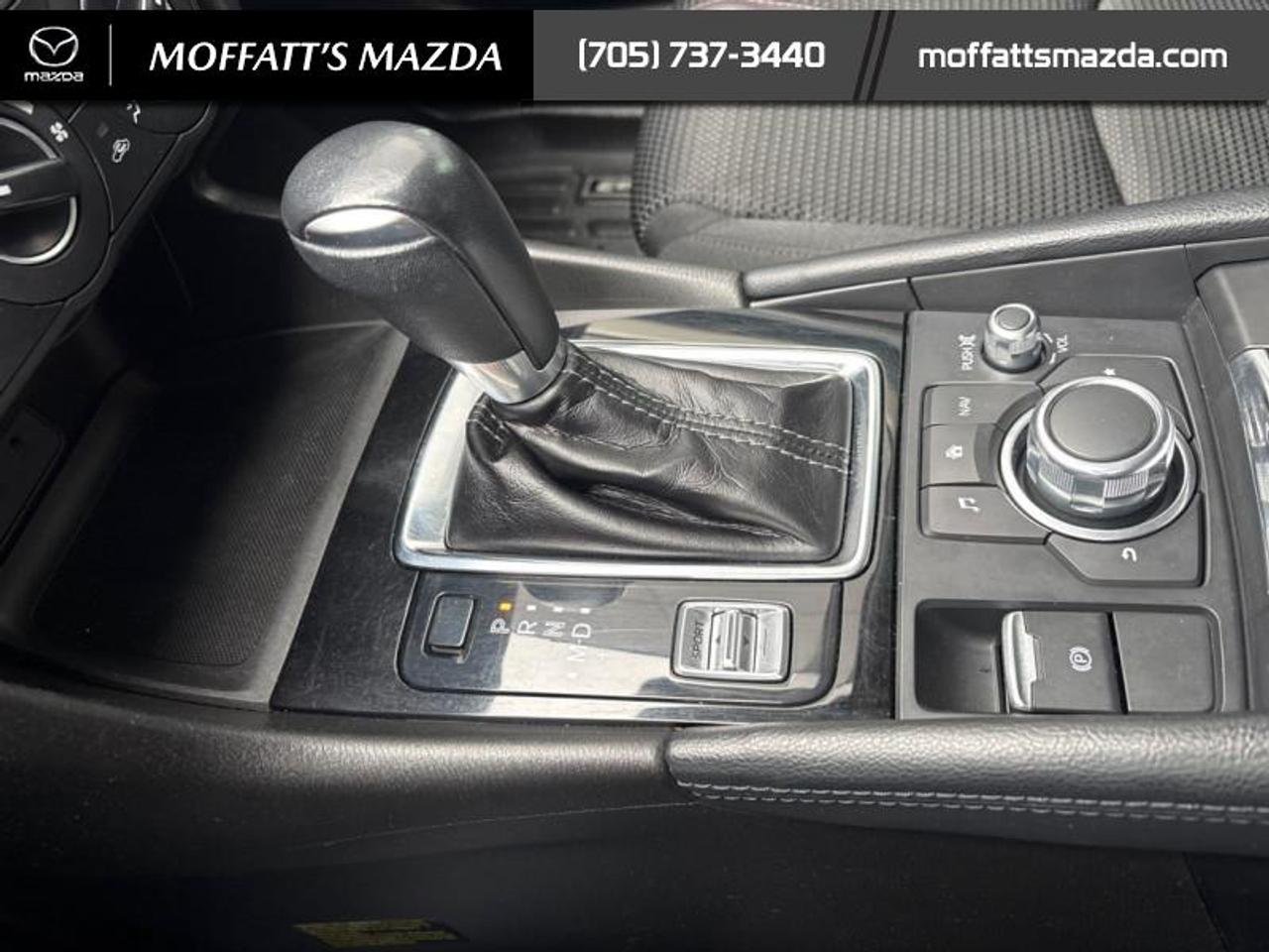 2018 Mazda Mazda3 Sport GS Photo